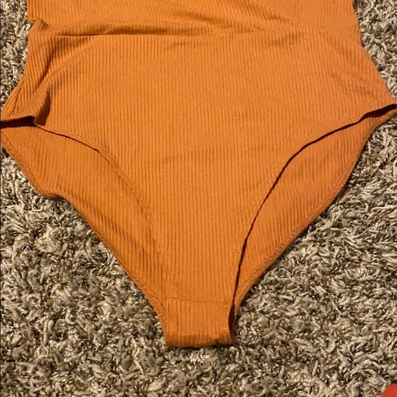 Body suit - Picture 3 of 4